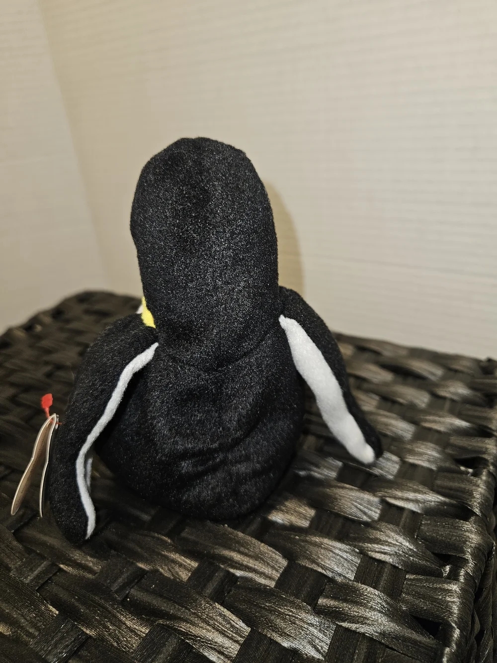 Ty Waddle Style 4075 Black White Yellow Orange Penguin Plush